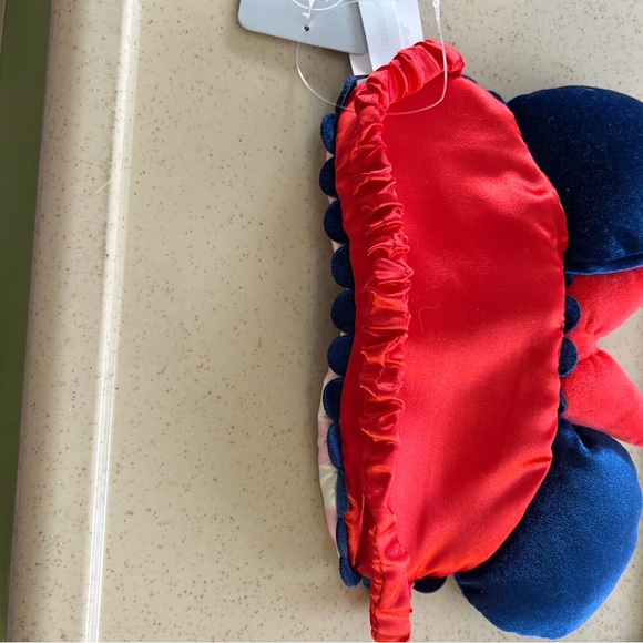 Disney Minnie Cucumber Eye Mask - Picture 2 of 4